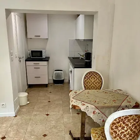 Butte Aux Cailles Apartment